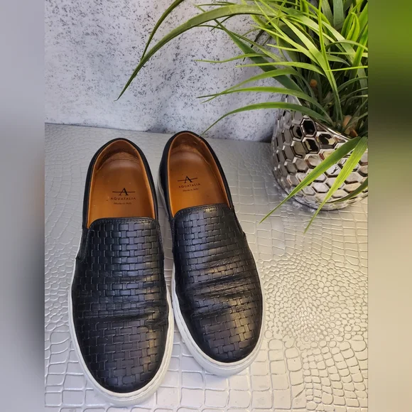 Aquatalia Women's Ashlynn Embossed Slip-On Leather Italy Black Wove Sneakers